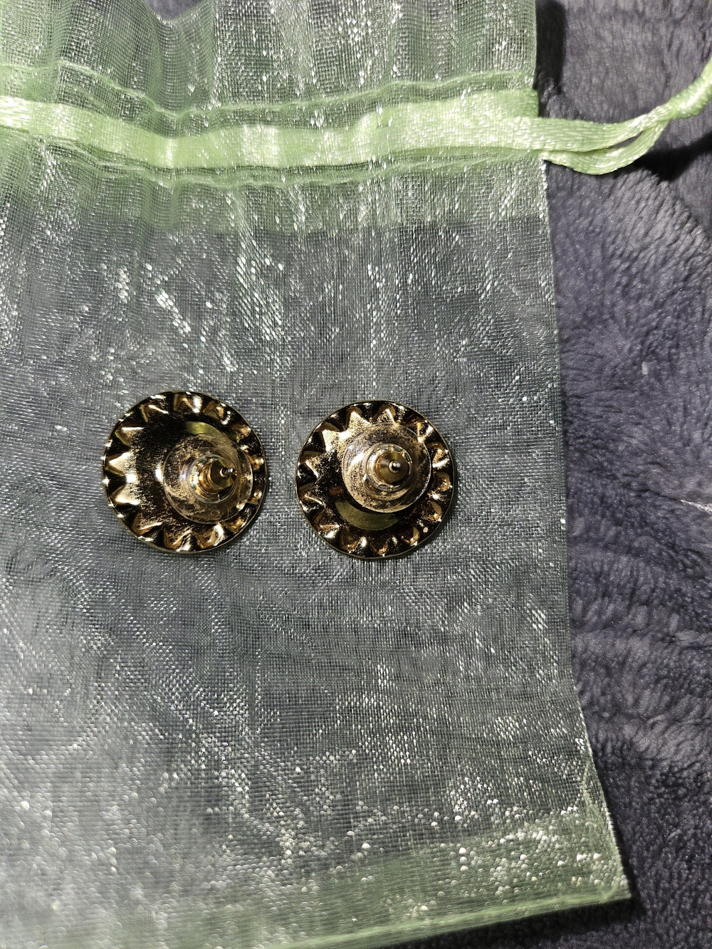 Emerald Green Crystal Round Button Earrings Gold Tone Halo Cocktail Costume Jew. - Picture 2 of 2